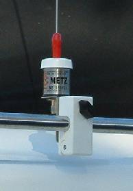 Manta 6 VHF MARINE ANTENNA with Bracket by METZ COMMUNICATION CORP.